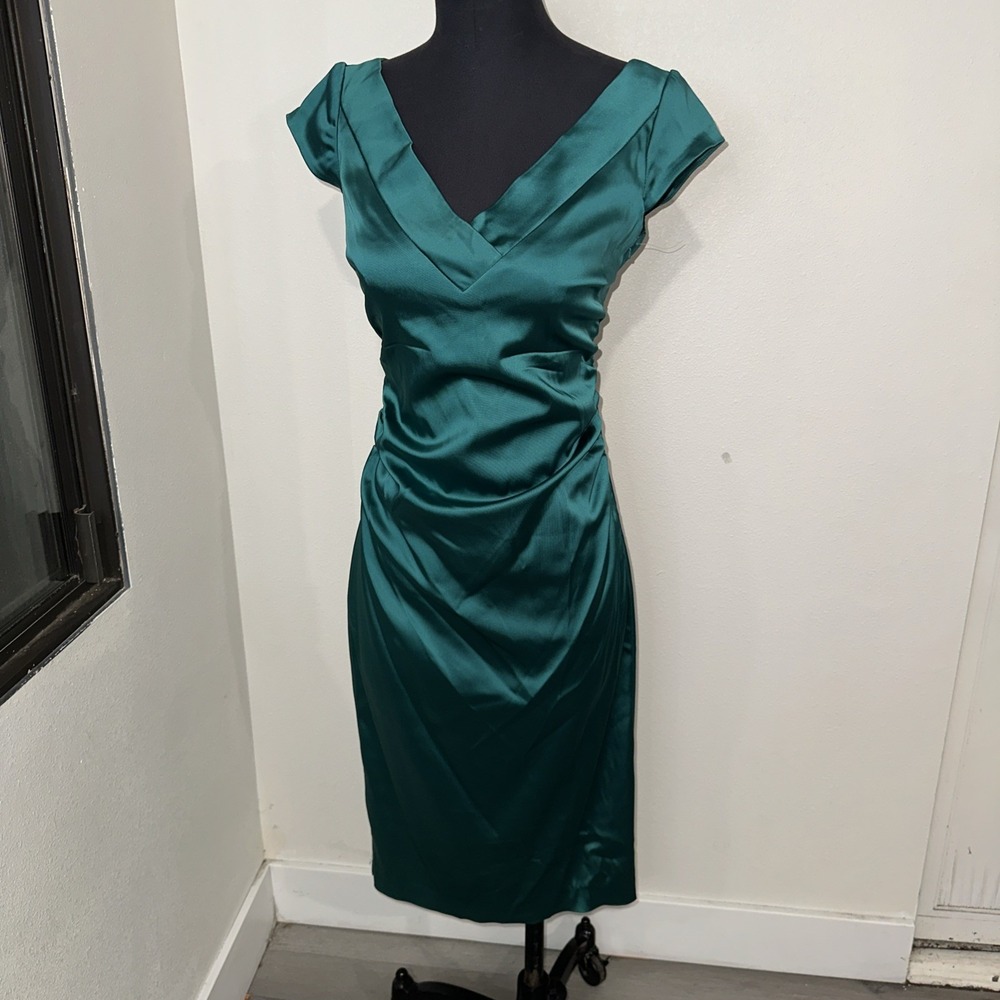 Maggie London Stretch Satin Midi Dress Green Size 4 V Neck